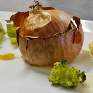 Piatto con primizie locali al Ristorante Berta di Coassolo vicino Torino